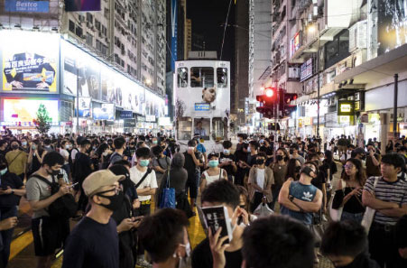 Hong Kong Apartments Experience Decline in Price