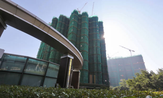 Hong Kong Apartments in Further Price Decline